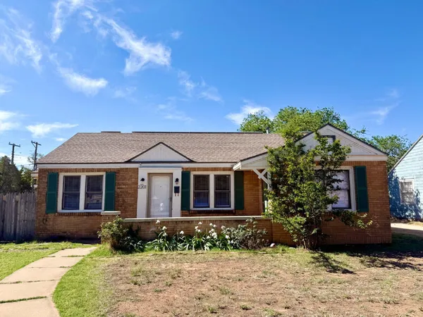 $1,095 | 2201 28th Street, Unit FRONT, Lubbock, TX 79411