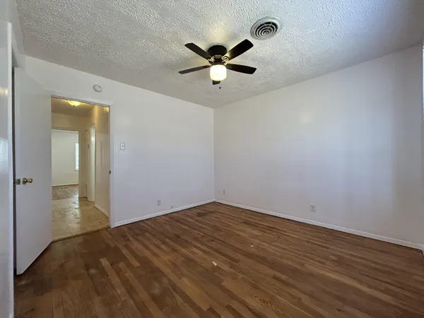 $1,350 | 2201 28th Street, Unit FRONT, Lubbock, TX 79411