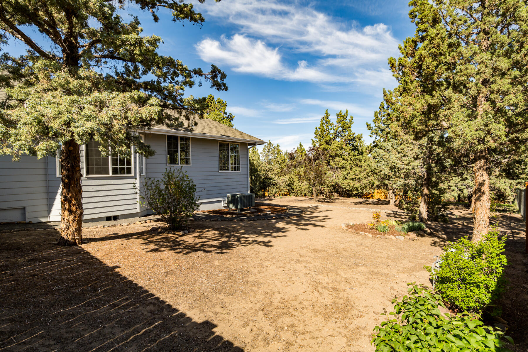 3740 Southwest 35th Street Redmond, OR 97756 - Photo 39 of 51 JH5_2437