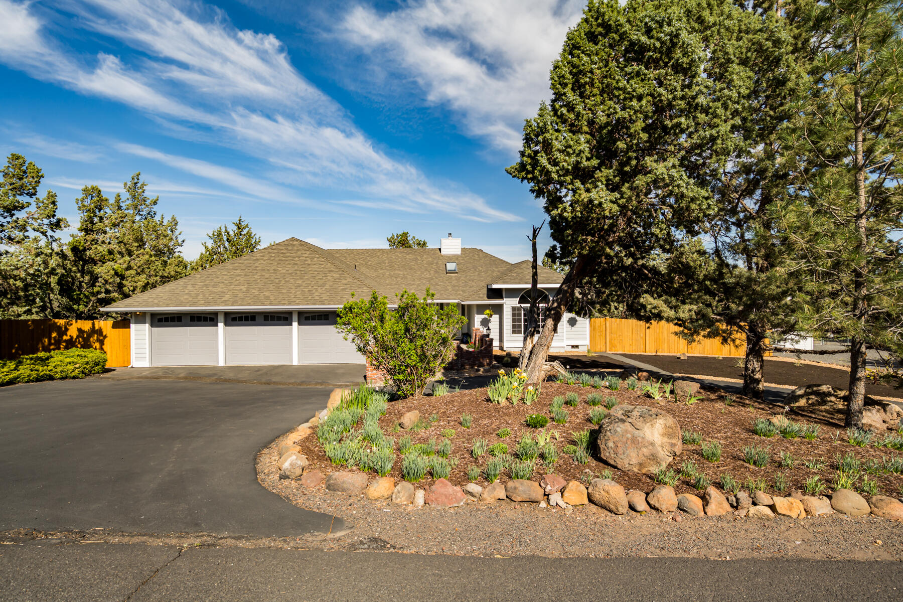 3740 Southwest 35th Street Redmond, OR 97756 - Photo 4 of 51 JH5_2433