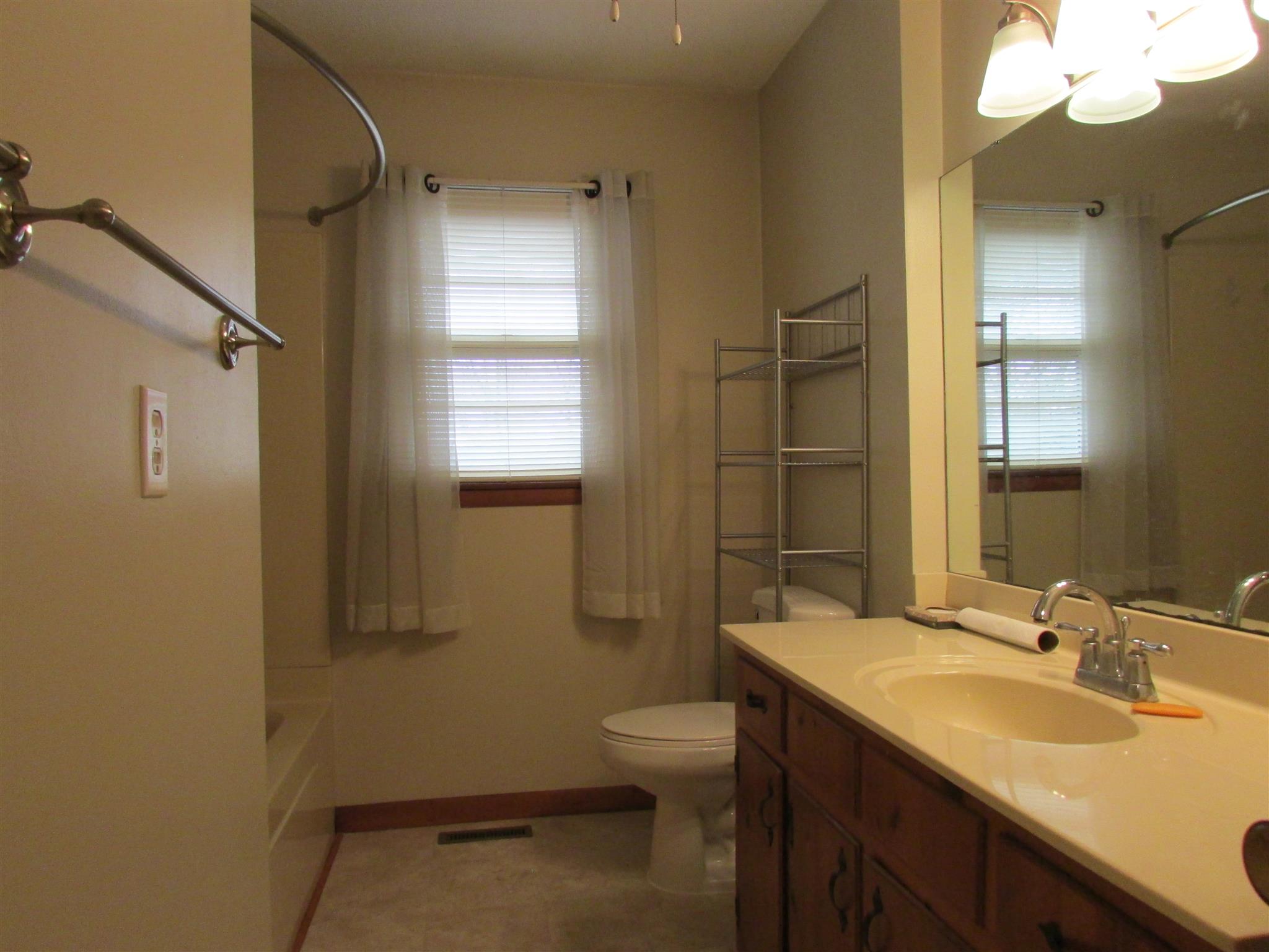 208 Cobb Road Tullahoma, TN 37388 - Photo 6 of 16 Gallery Image 6