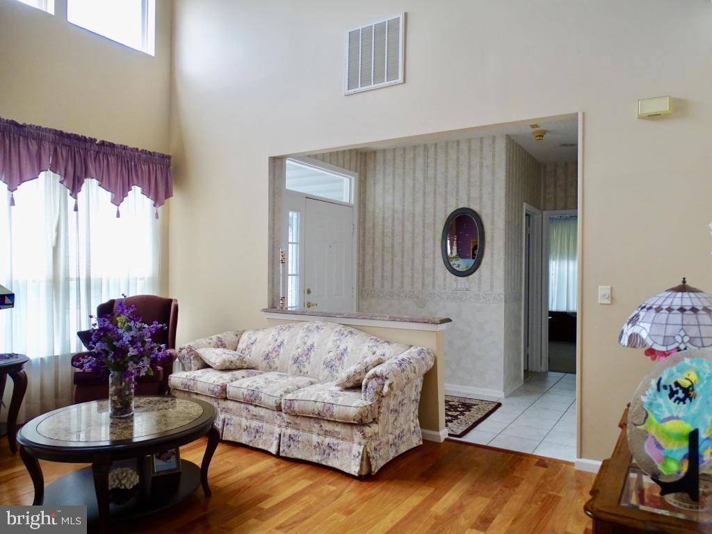 81 Cranmer Road Bayville, NJ 08721 - Photo 11 of 44 Gallery Image 11