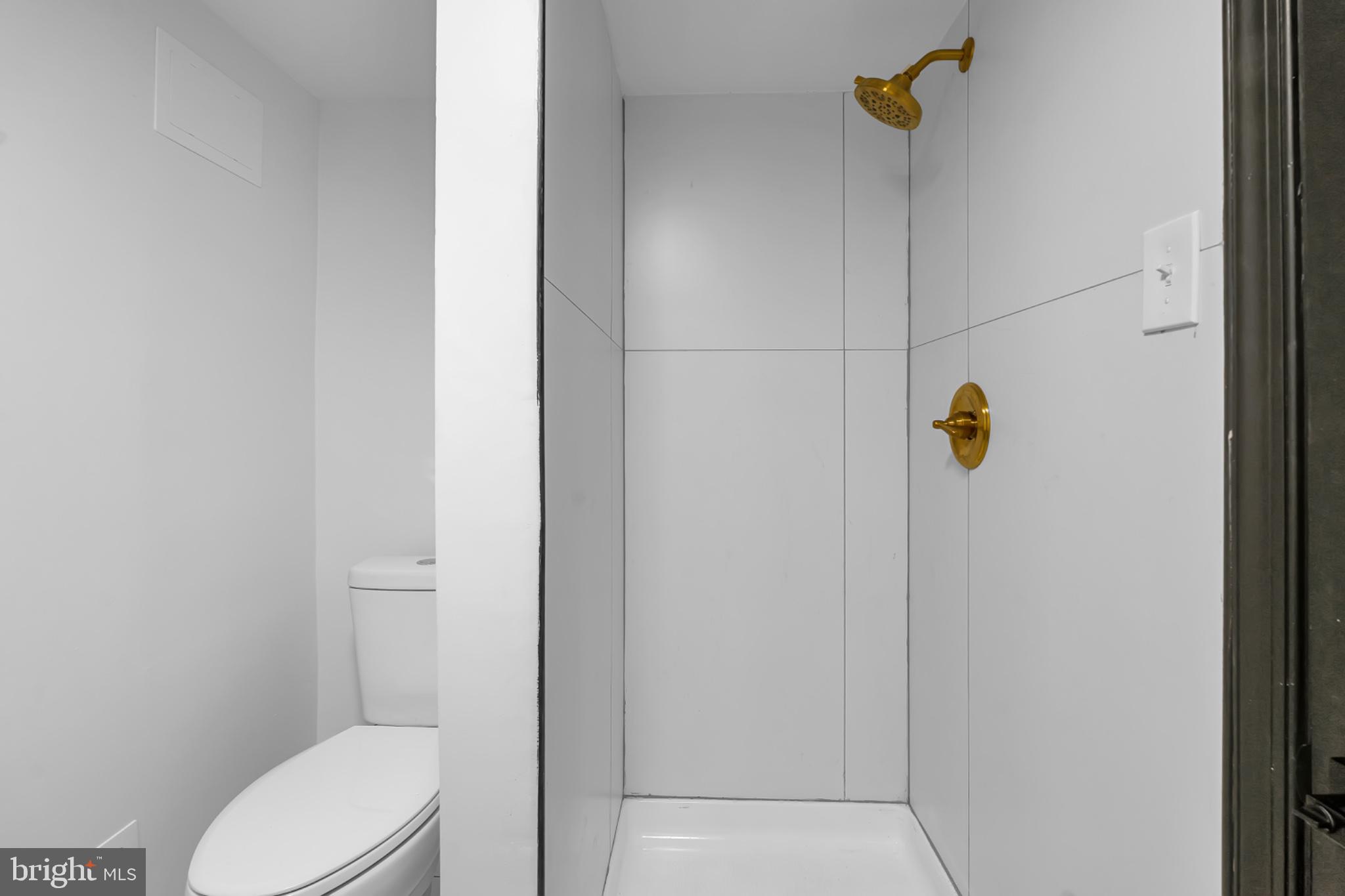 4104 Wentworth Road Baltimore, MD 21207 - Photo 54 of 68 Lower level full bathroom 4