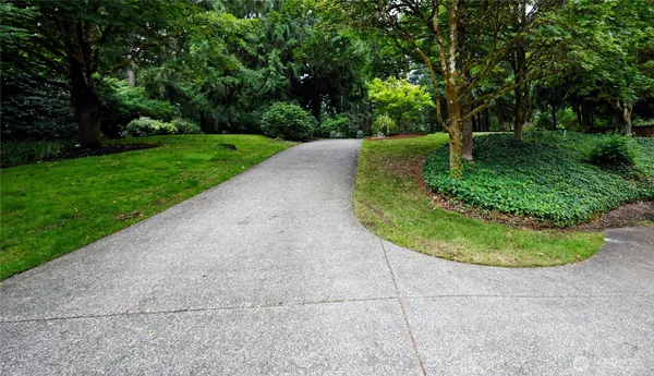 $1,690,000 | 7240 Holmes Island Road Southeast, Lacey, WA 98503