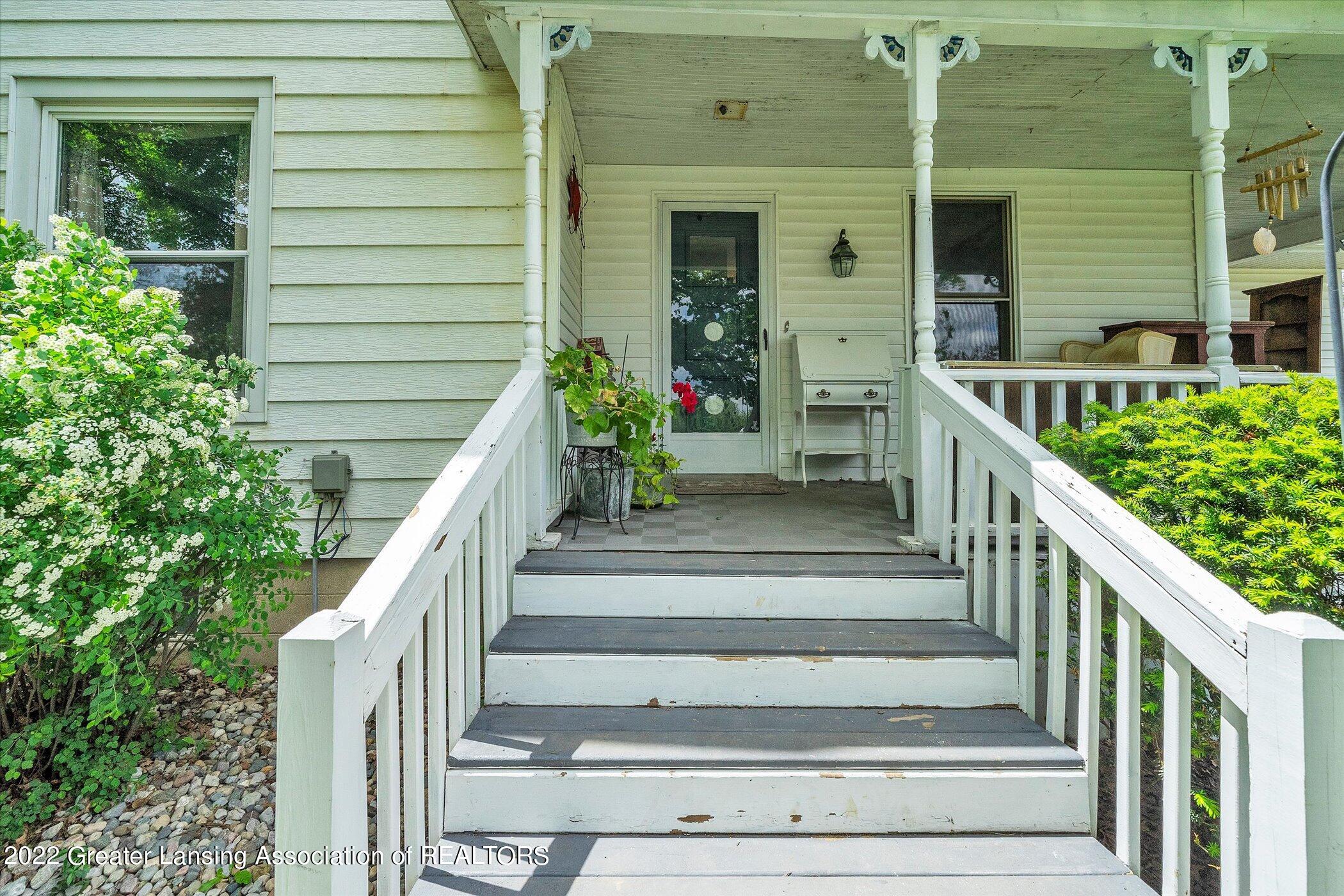 4520 West Pratt Road Dewitt, MI 48820 - Photo 6 of 74 06-4520-W-Pratt-Rd-WindowStill-Real-Esta
