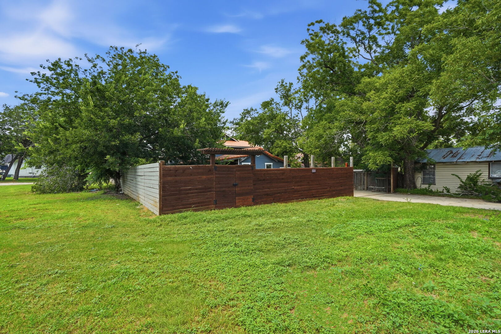 606 East Austin Street Luling, TX 78648 - Photo 34 of 38