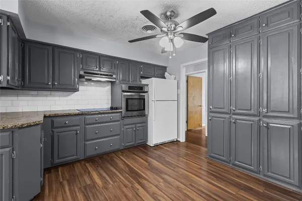 $1,700 | 1809 Westway Avenue, Garland, TX 75042