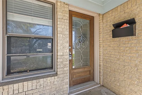 $1,700 | 1809 Westway Avenue, Garland, TX 75042