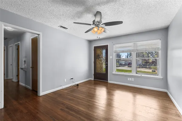 $1,600 | 1809 Westway Avenue, Garland, TX 75042
