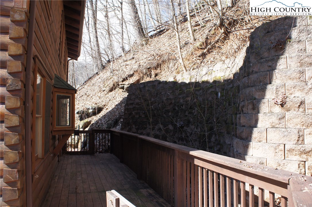 2024 Georges Gap Road Sugar Grove, NC 28679 - Photo 12 of 39 Gallery Image 12