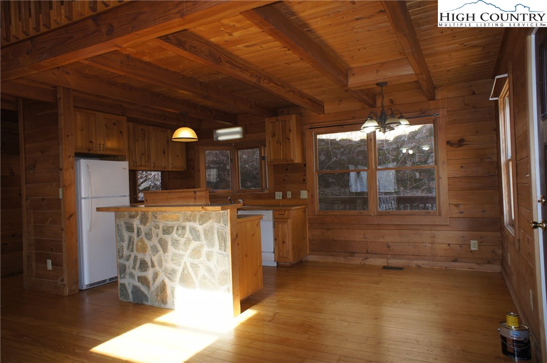 2024 Georges Gap Road Sugar Grove, NC 28679 - Photo 23 of 39 Gallery Image 23