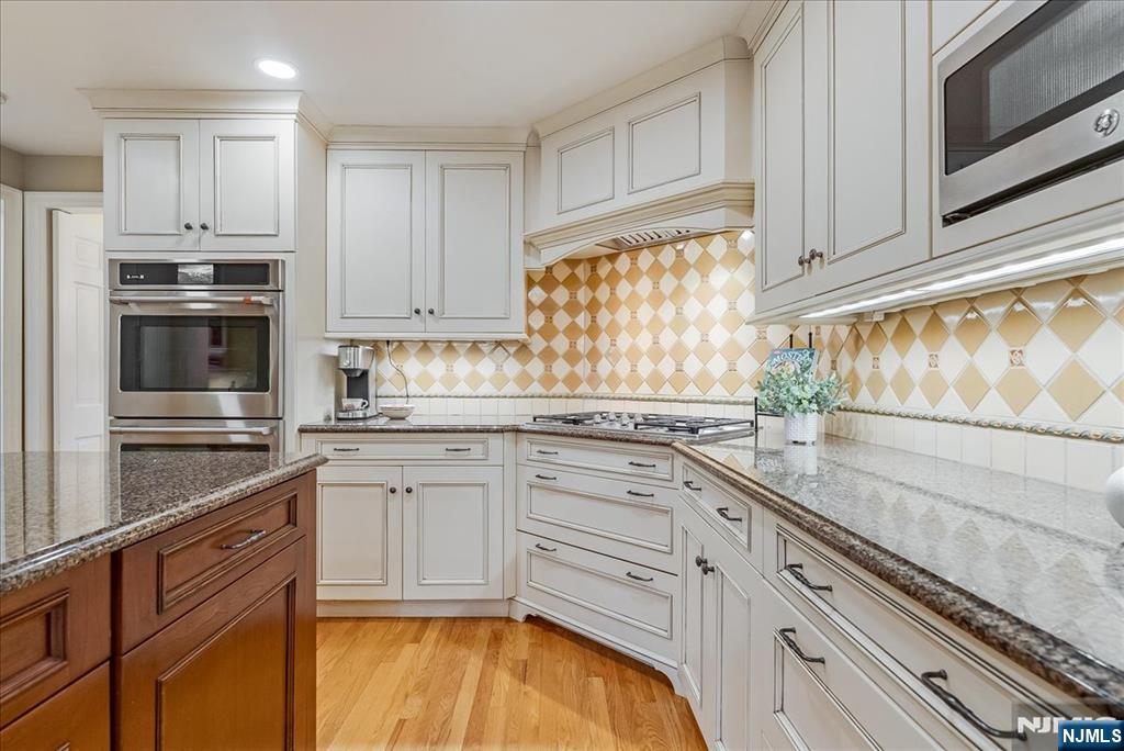 14 Kenneth Road Montclair, NJ 07043 - Photo 16 of 40