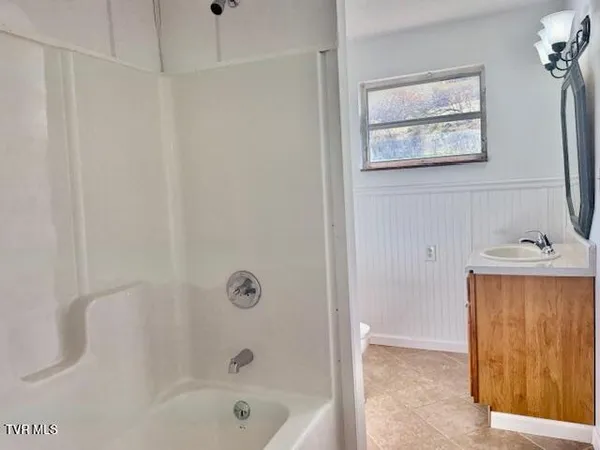 $219,999 | 526 Blue Hollow Road, Rose Hill, VA 24281