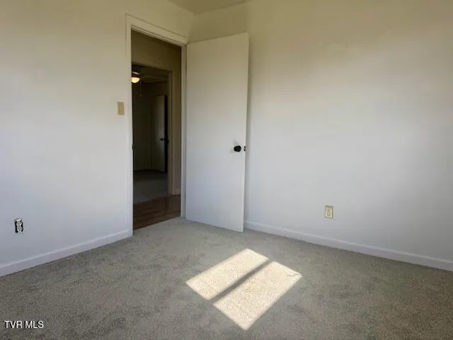 $229,999 | 526 Blue Hollow Road, Rose Hill, VA 24281