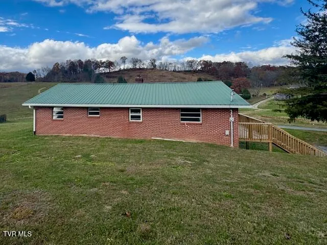 $229,999 | 526 Blue Hollow Road, Rose Hill, VA 24281