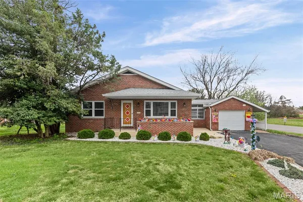$189,900 | 2000 Lebanon Avenue, Belleville, IL 62221