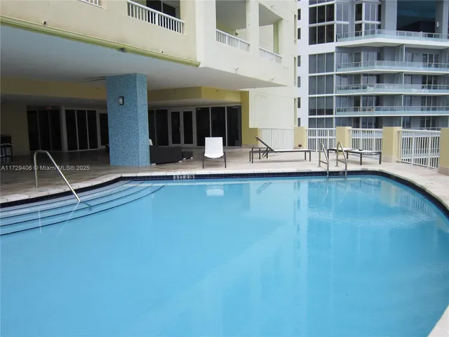 $390,000 | 170 Southeast 14th Street, Unit 3007, Miami, FL 33131