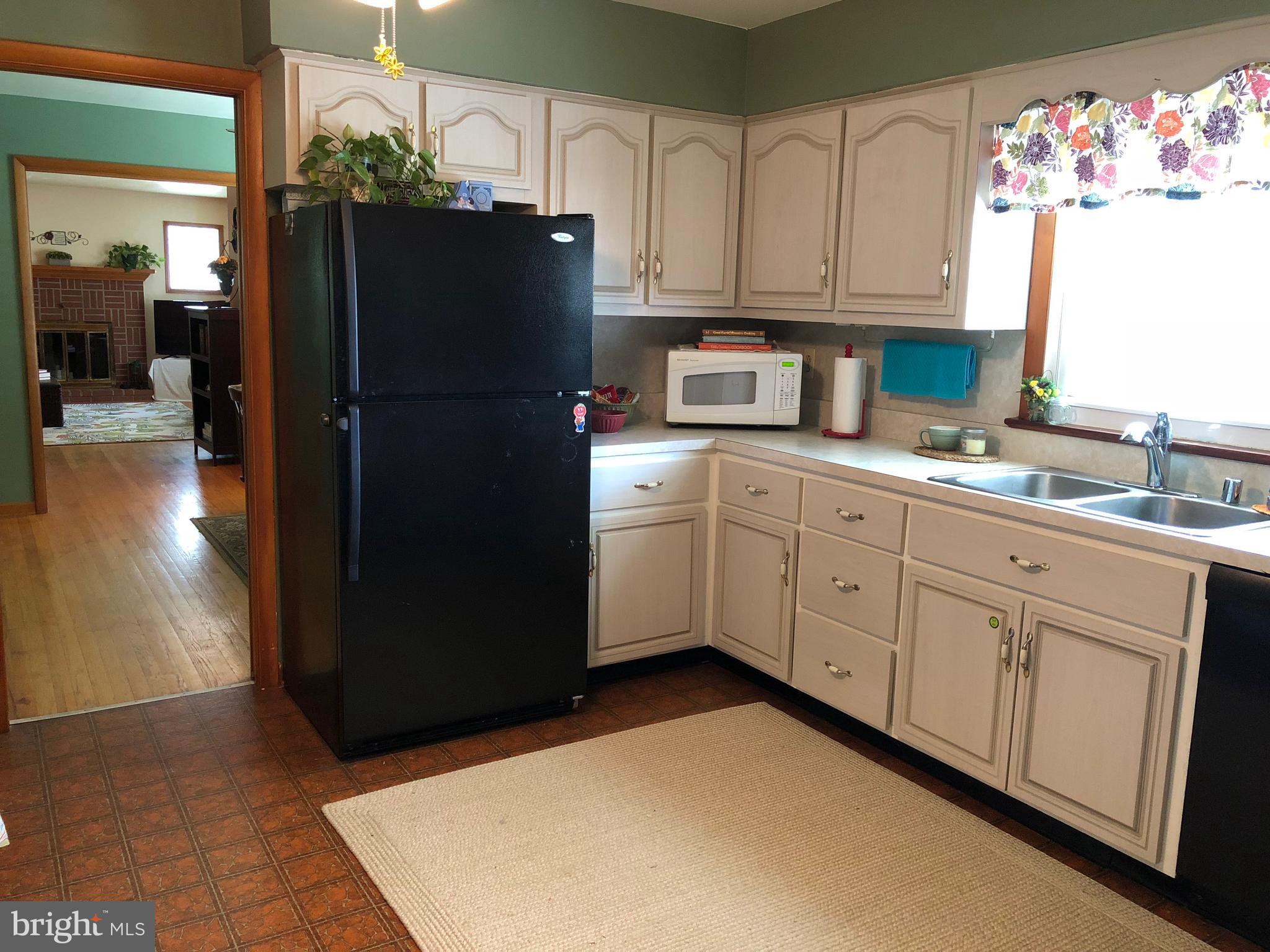 2002 Coon Club Road Westminster, MD 21157 - Photo 5 of 61 Kitchen