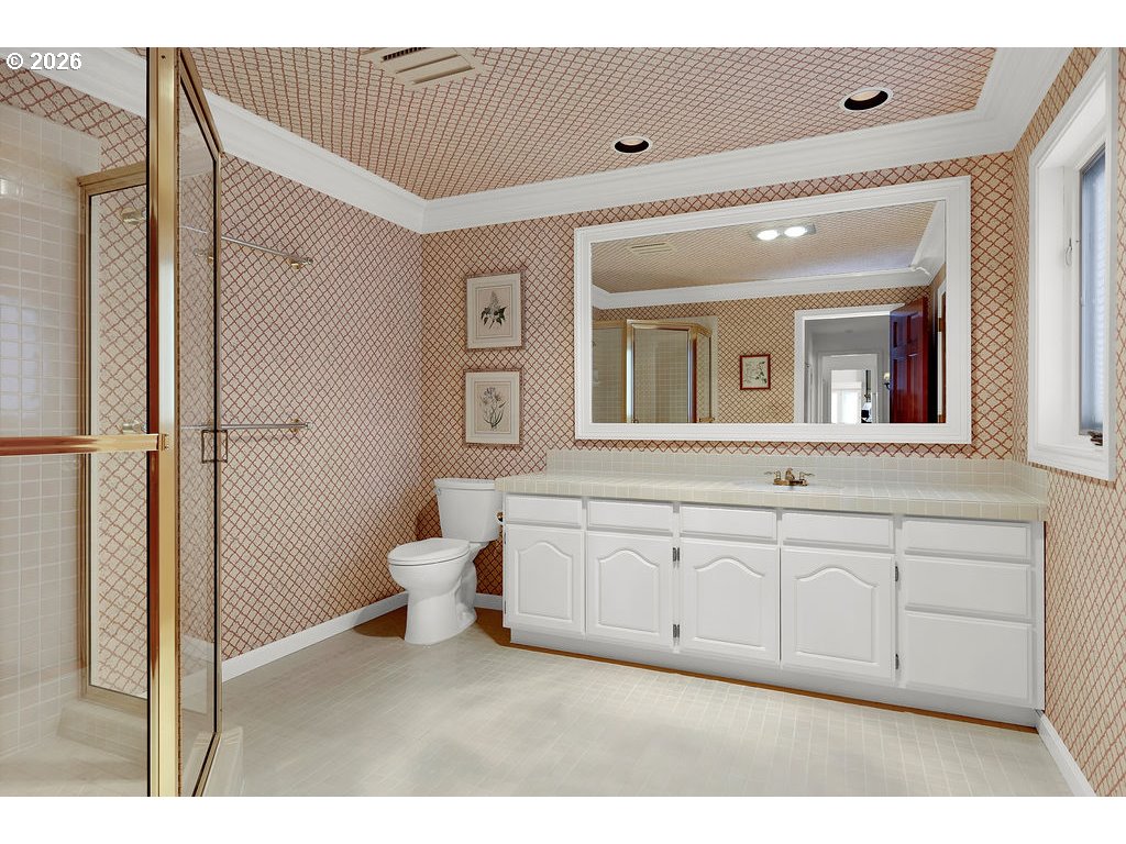 5255 Salal Court Florence, OR 97439 - Photo 39 of 46 a bathroom with a sink a toilet and shower