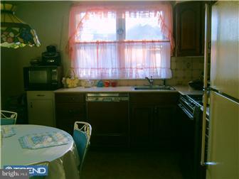 504 Burton Road Oreland, PA 19075 - Photo 5 of 11