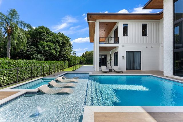 $9,900,000 | 13120 Old Cutler Road, Pinecrest, FL 33156