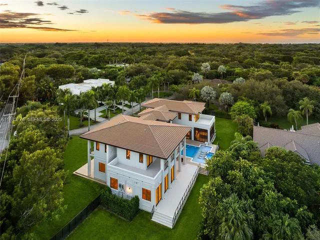$9,900,000 | 13120 Old Cutler Road, Pinecrest, FL 33156