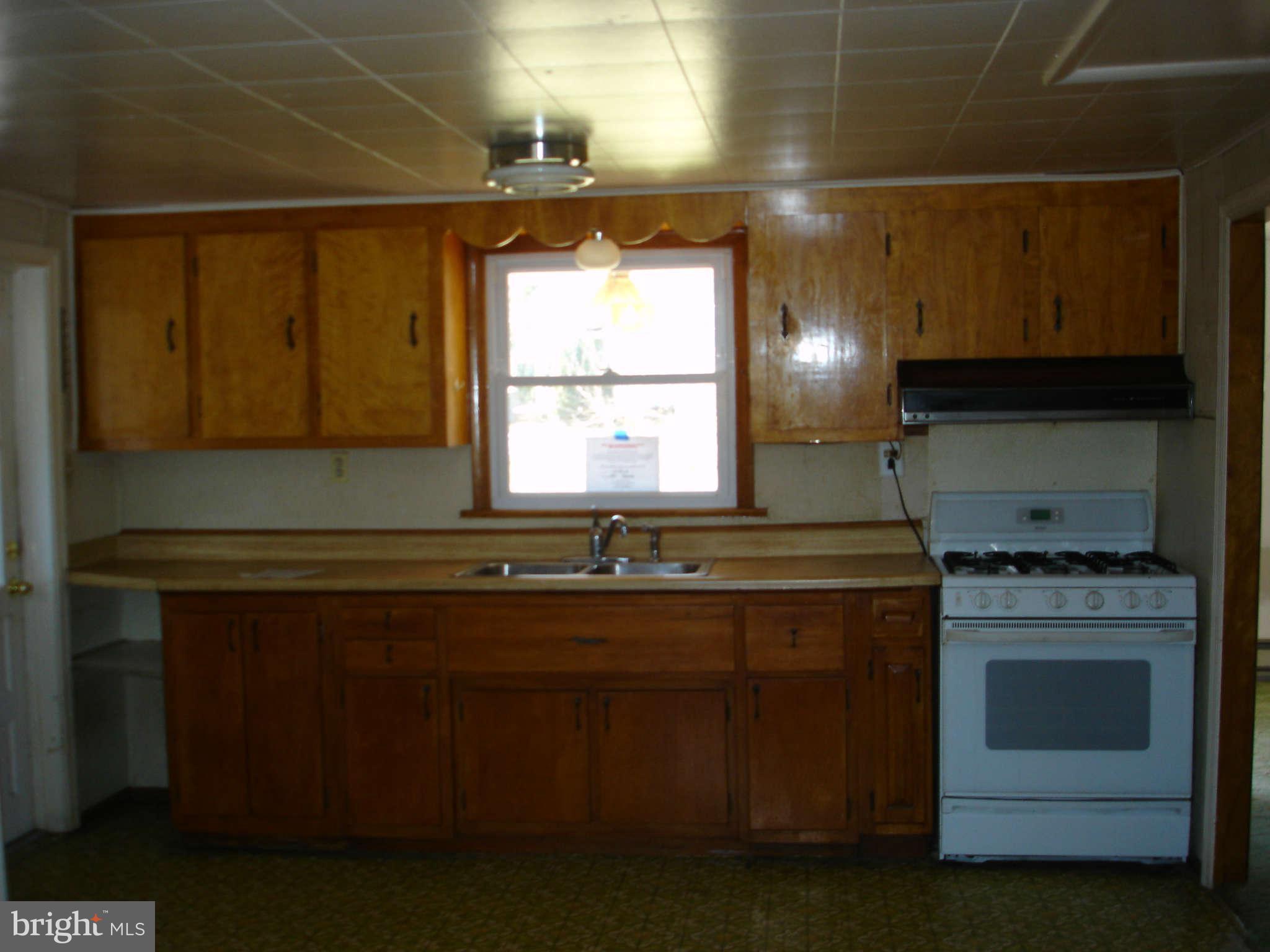 5401 New Park Road White Hall, MD 21161 - Photo 8 of 11 Kitchen