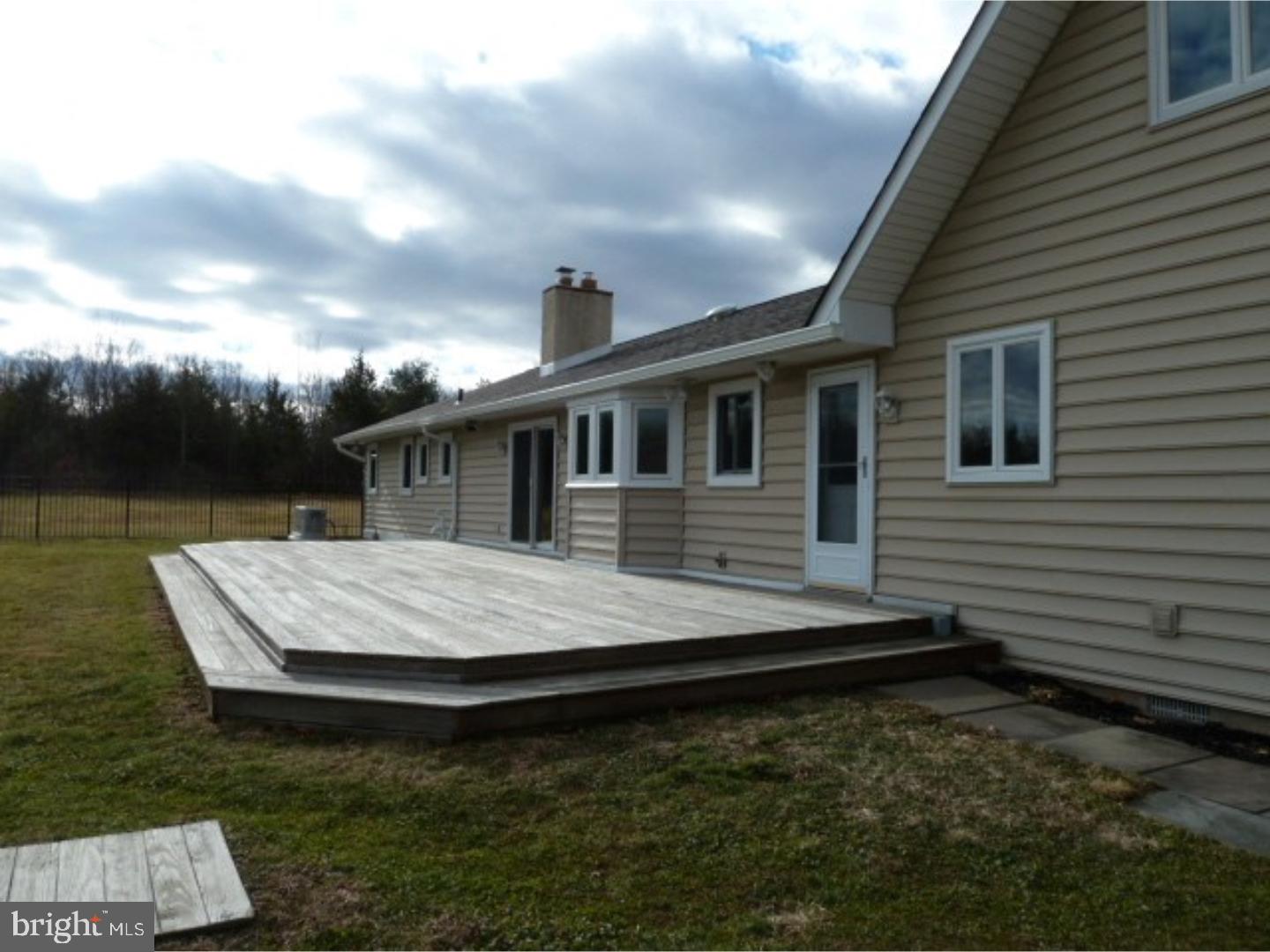 2673 Mill Road Jamison, PA 18929 - Photo 4 of 25 Deck