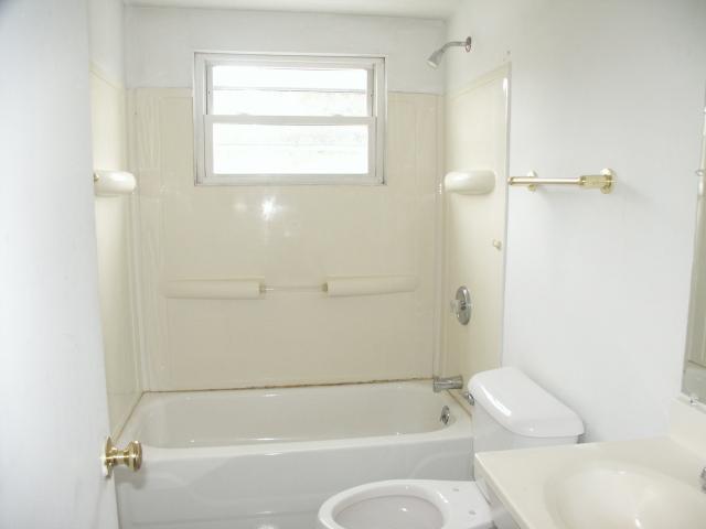 772 Demorest Road Columbus, OH 43204 - Photo 10 of 13 Gallery Image 10