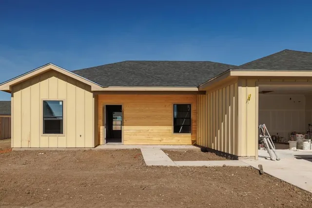 $250,000 | 900 Benelli Drive, Clyde, TX 79510