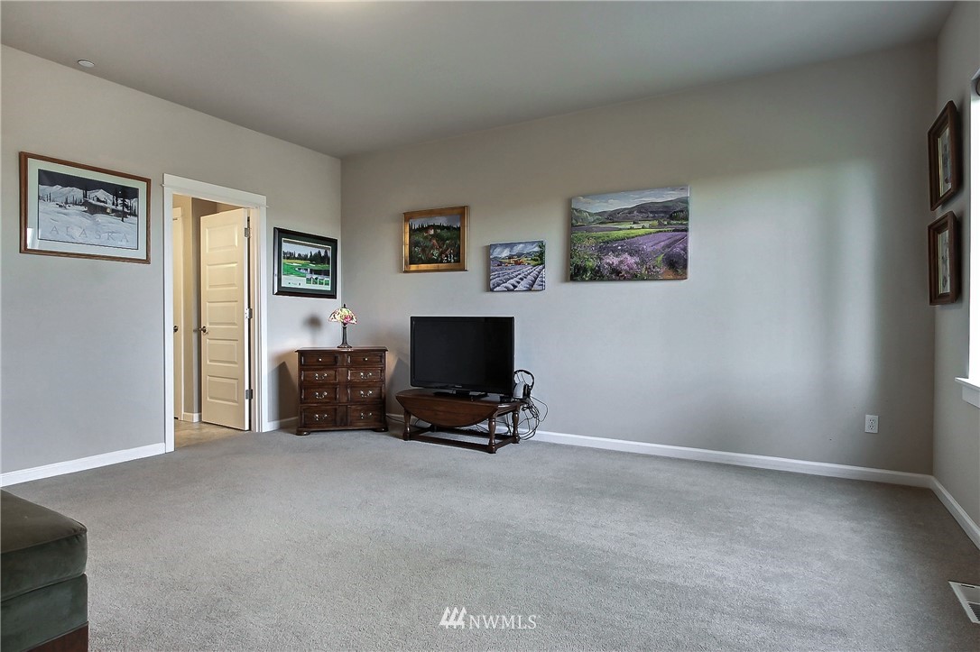 3072 Ridge View Place DuPont, WA 98327 - Photo 12 of 18 Gallery Image 12