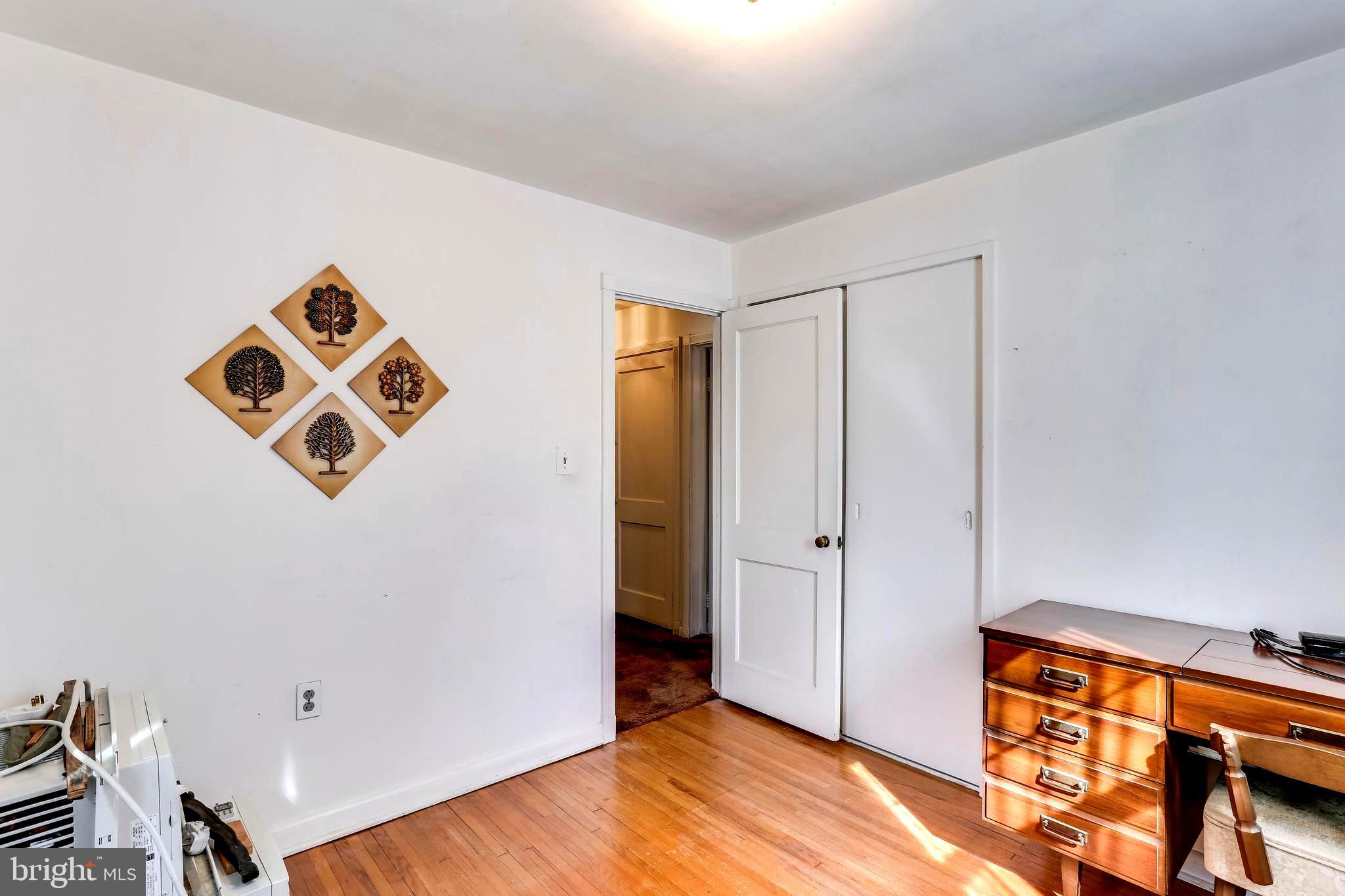 605 McHenry Road Baltimore, MD 21208 - Photo 17 of 36 Bedroom #2 with Hardwood Floors