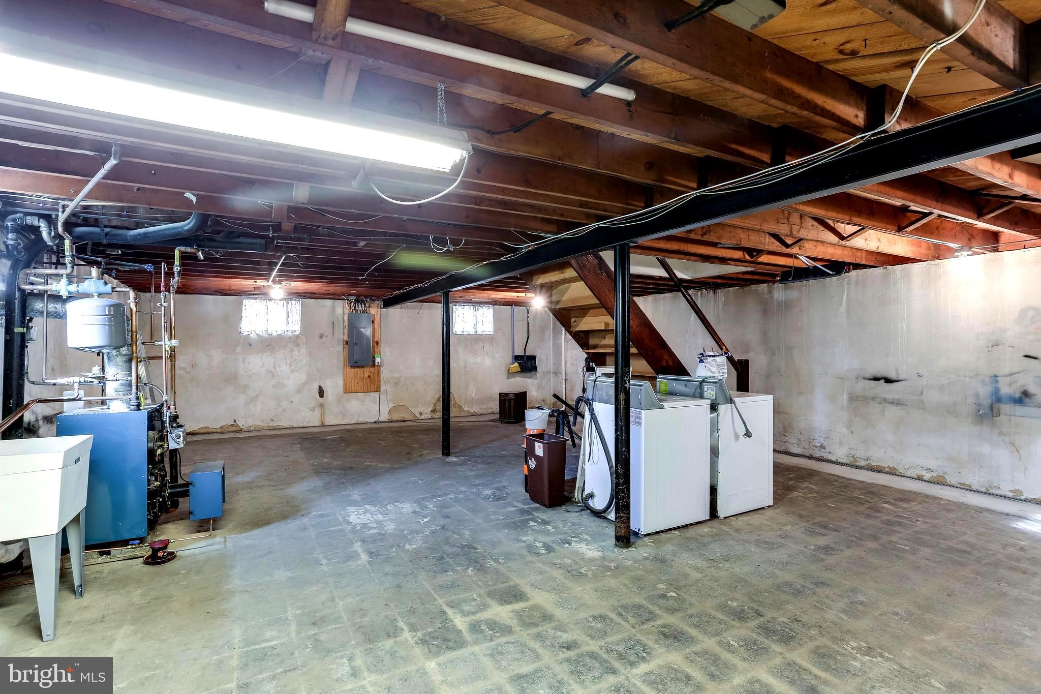 605 McHenry Road Baltimore, MD 21208 - Photo 25 of 36 Lots of Space for Storage