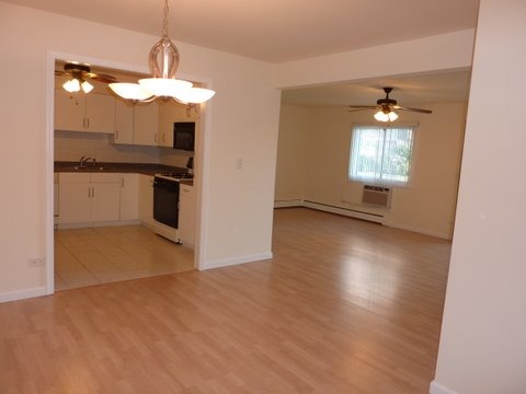 10389 Dearlove Road, Unit 1I Glenview, IL 60025 - Photo 4 of 12