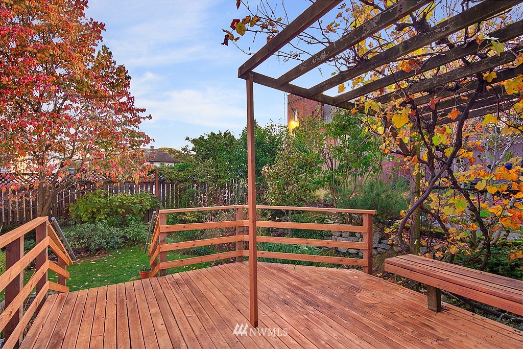 331 North 71st Street Seattle, WA 98103 - Photo 14 of 15 Gallery Image 14