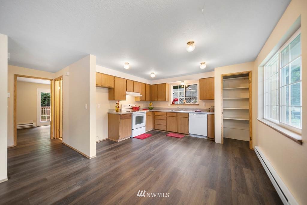 1809 Ricky Court East Port Orchard, WA 98366 - Photo 11 of 24 Gallery Image 11