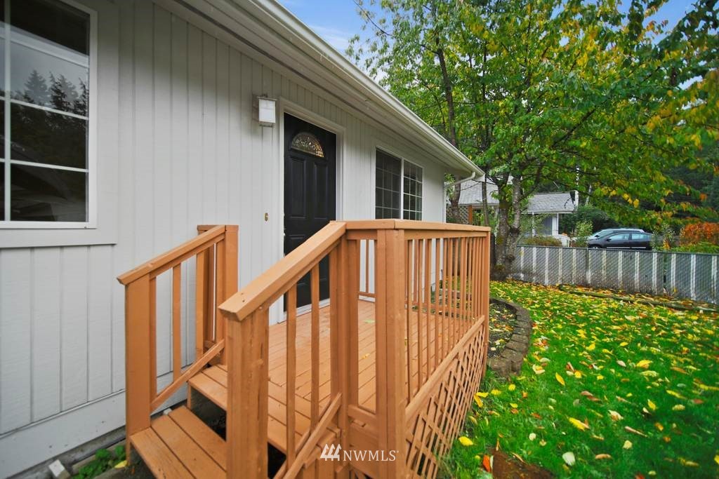 1809 Ricky Court East Port Orchard, WA 98366 - Photo 4 of 24 Gallery Image 4