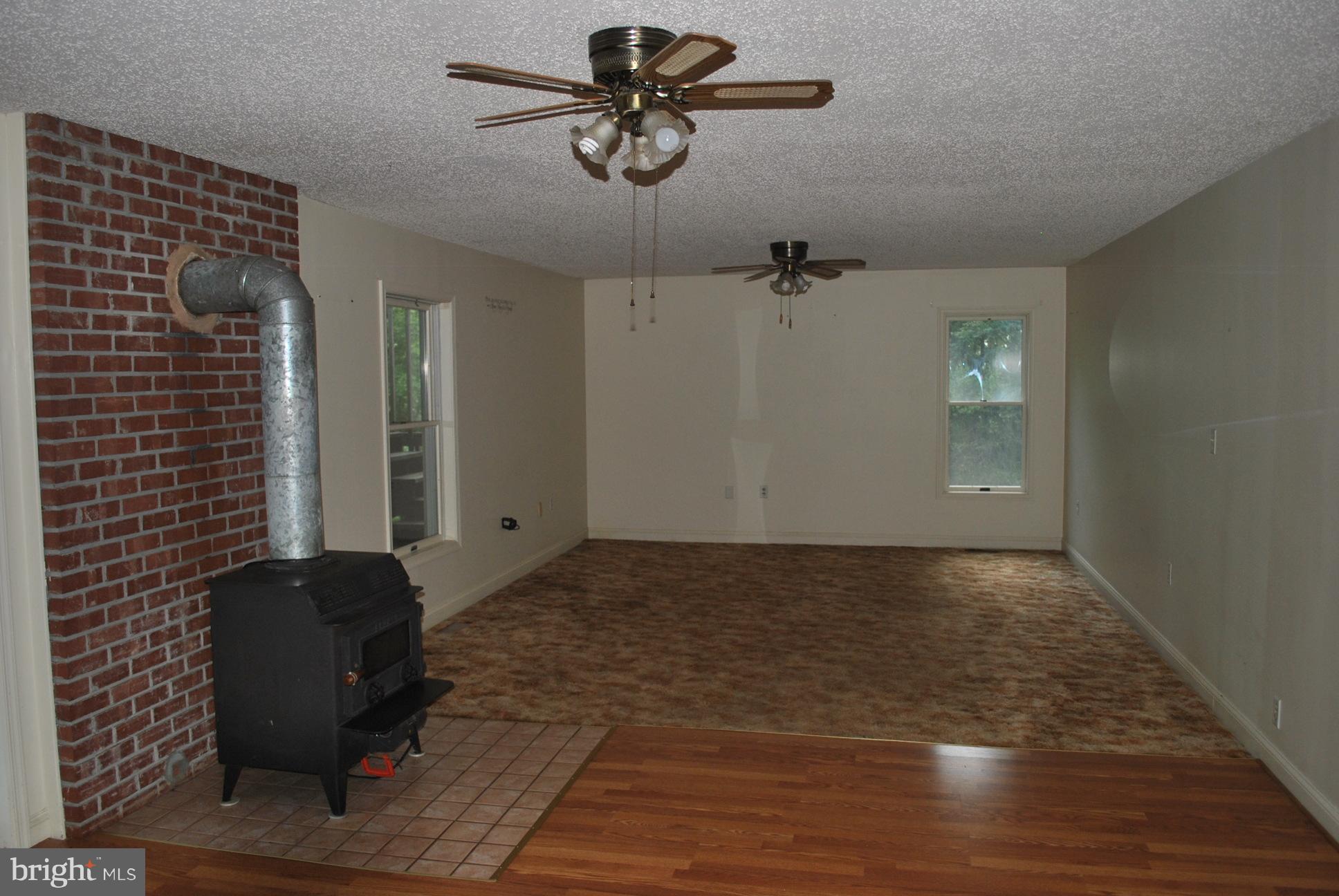 4725 Hoffmanville Road Manchester, MD 21102 - Photo 6 of 26 Family Room