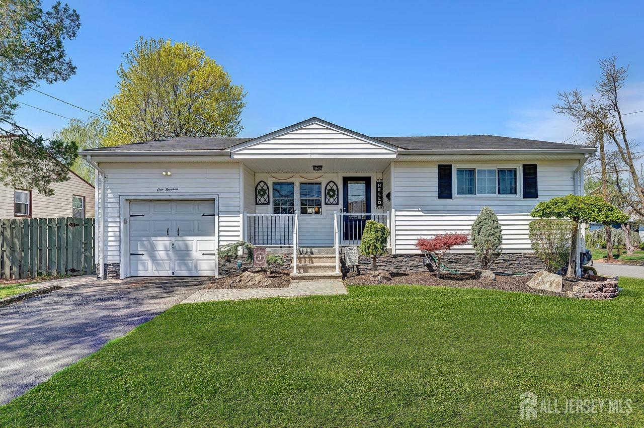 114 Jeffery Road Colonia, NJ 07067 - Photo 1 of 28 Gallery Image 1