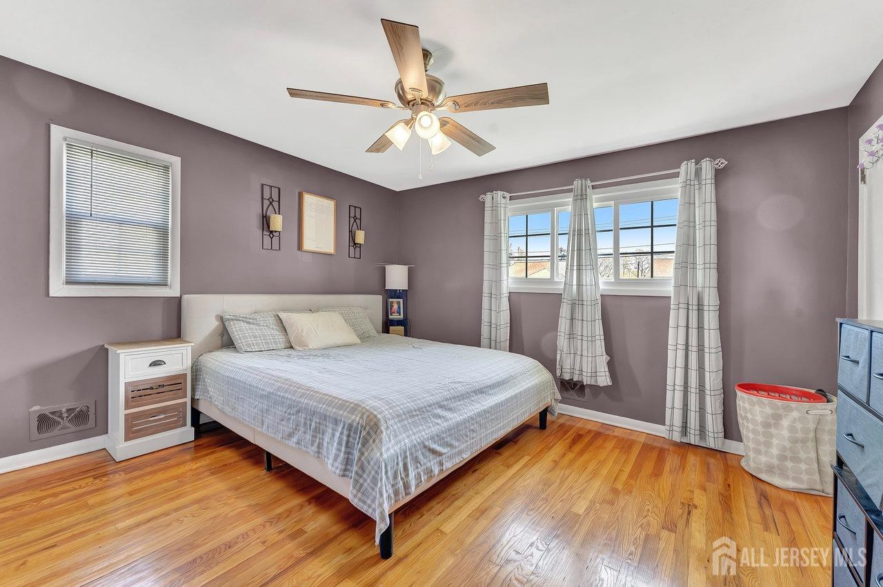 114 Jeffery Road Colonia, NJ 07067 - Photo 12 of 28 Gallery Image 12