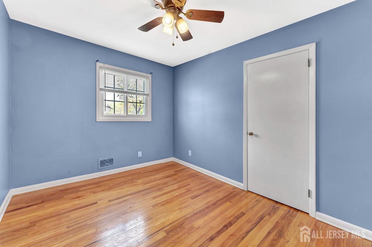 114 Jeffery Road Colonia, NJ 07067 - Photo 15 of 28 Gallery Image 15