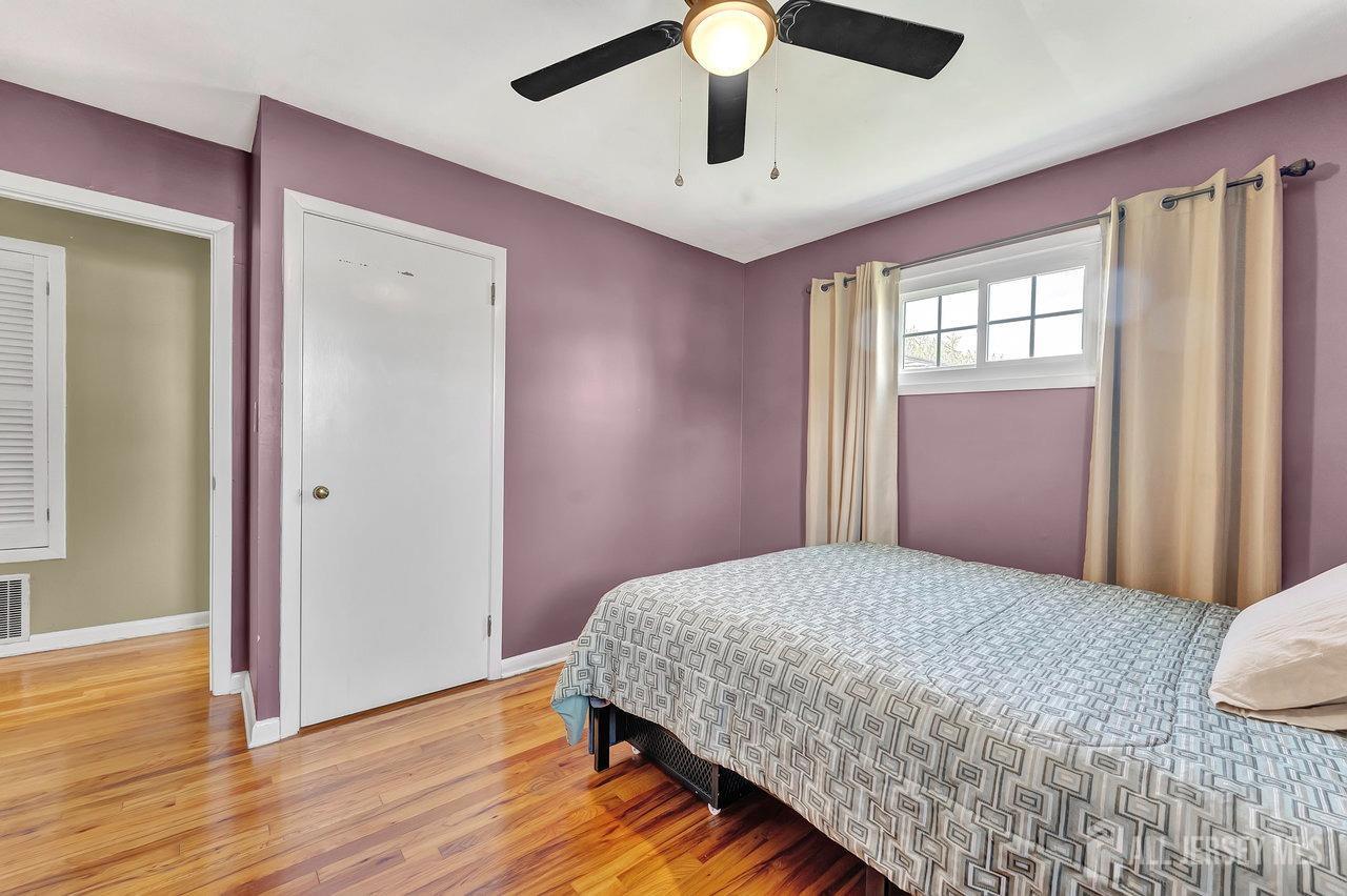 114 Jeffery Road Colonia, NJ 07067 - Photo 18 of 28 Gallery Image 18