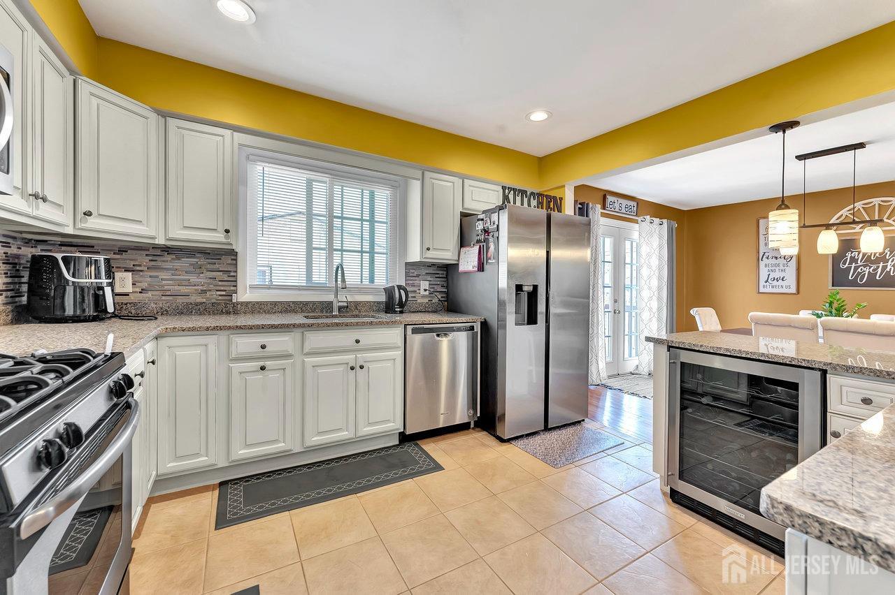 114 Jeffery Road Colonia, NJ 07067 - Photo 10 of 28 Gallery Image 10