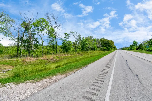 $599,900 | 1720 West Fm 1462, Rosharon, TX 77583