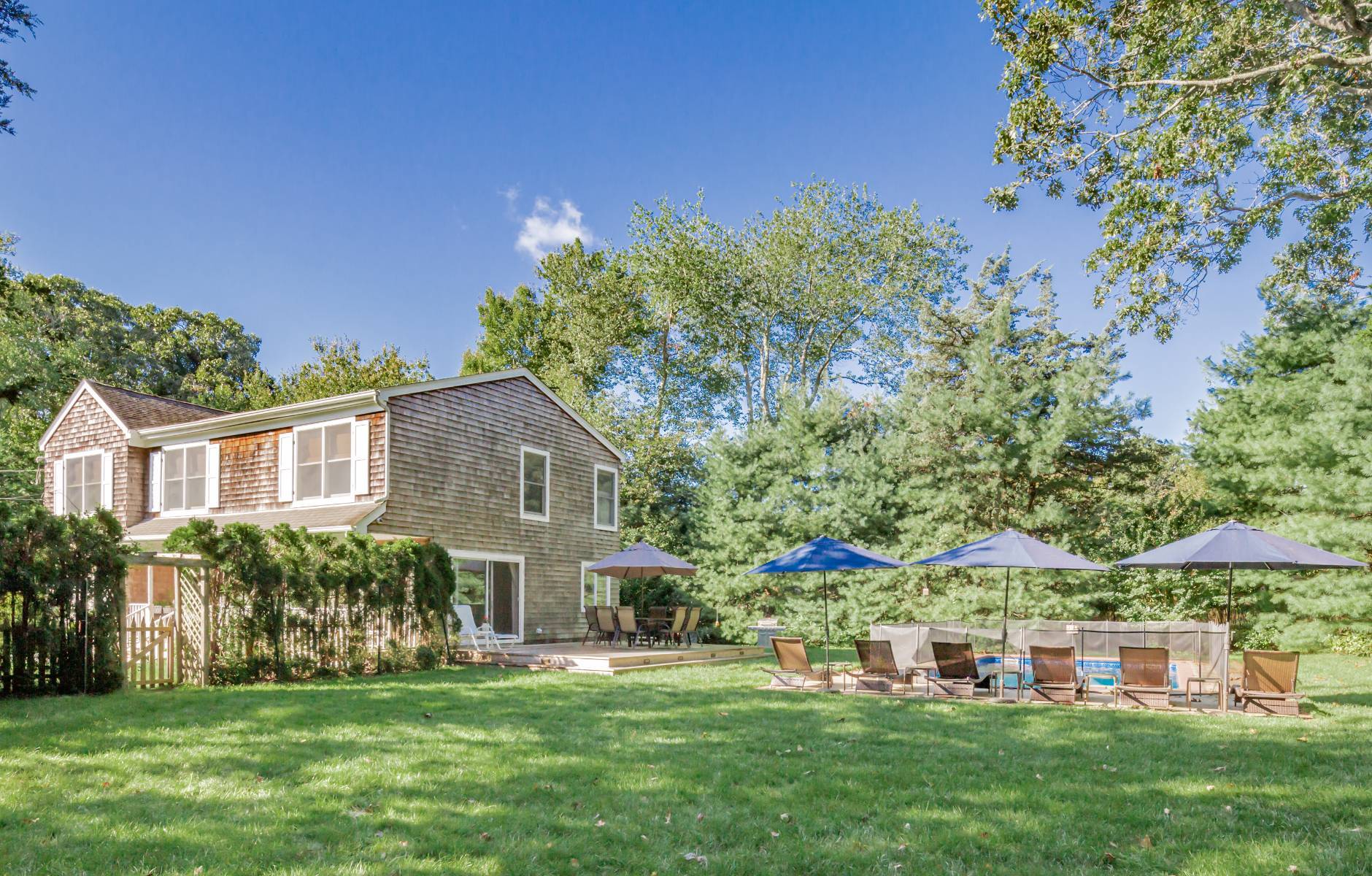 7 Cove Road North Southampton, NY 11968 - Photo 6 of 21 Gallery Image 6