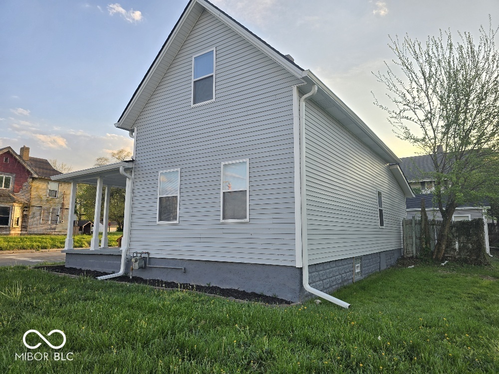 231 Jackson Street Anderson, IN 46016 - Photo 4 of 19