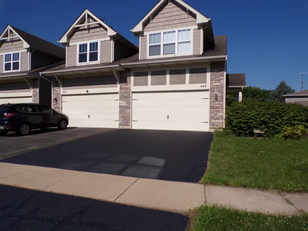 $1,925 | 442 South Page Street, Marengo, IL 60152