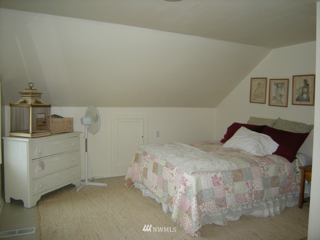 12131 Northeast North Shore Road Belfair, WA 98528 - Photo 11 of 15 Gallery Image 11