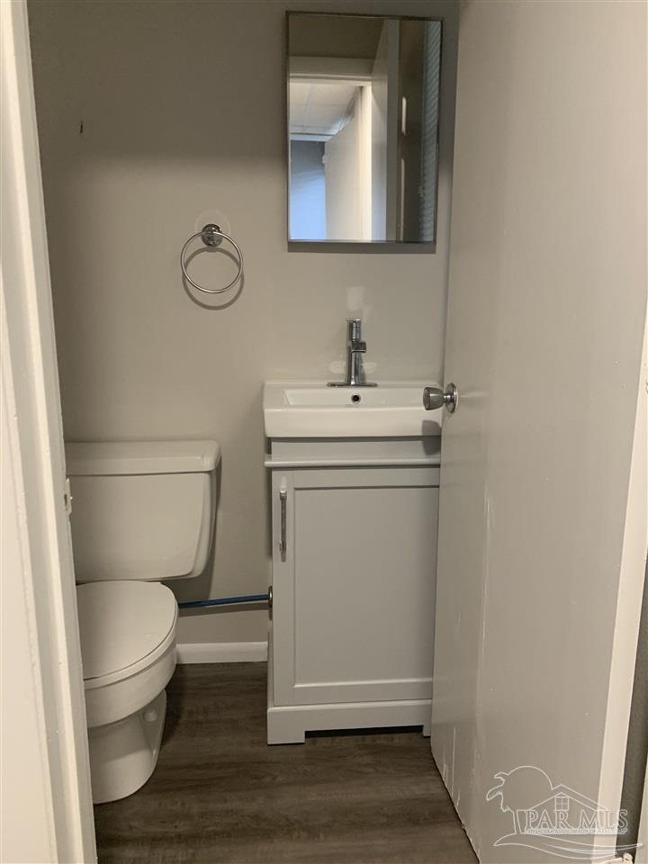 201 Pensacola Beach Road, Unit B10 Gulf Breeze, FL 32561 - Photo 12 of 18