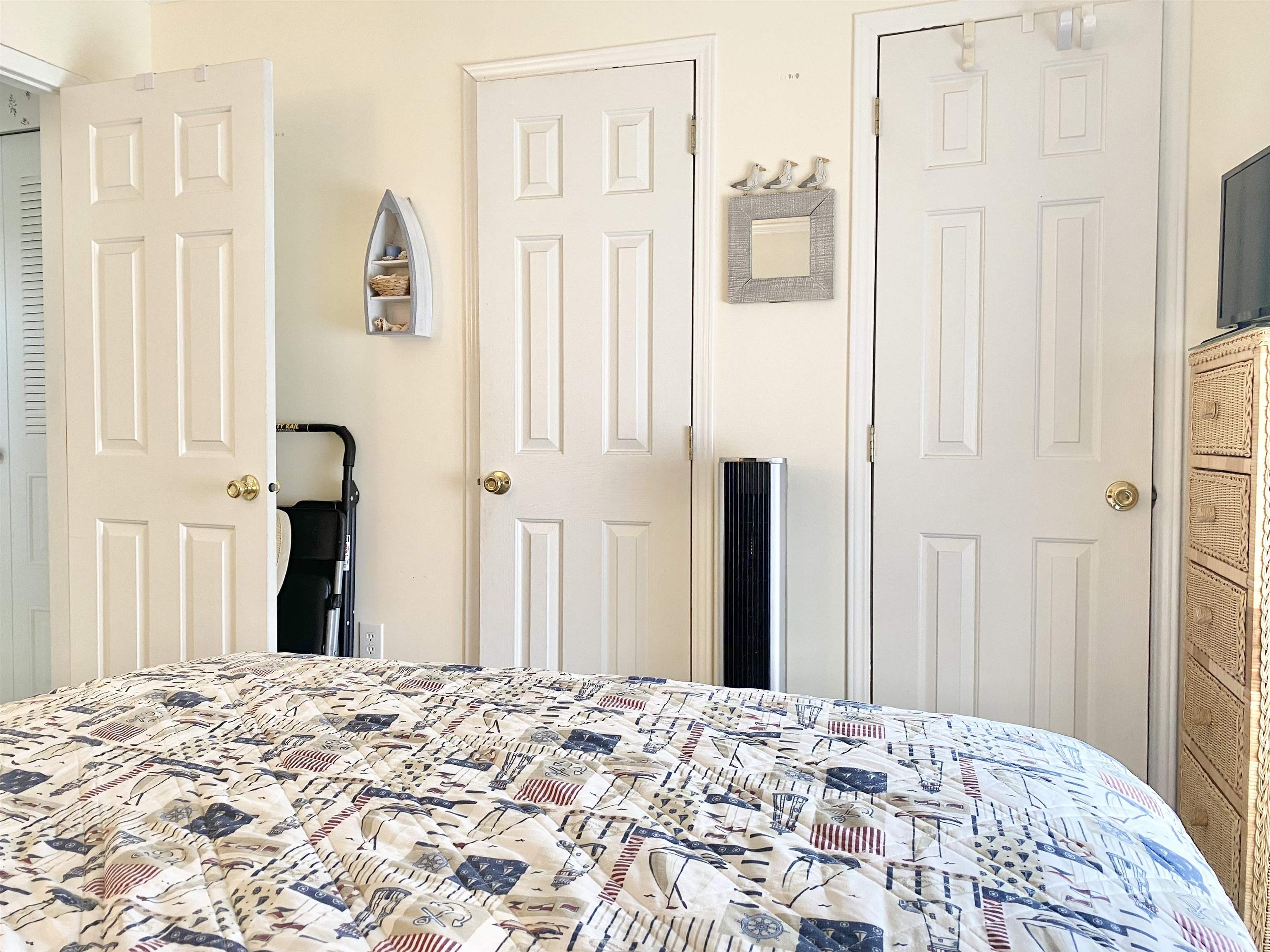 123 Shell North Cape May, NJ 08204 - Photo 26 of 29 a bedroom with a bed and a window